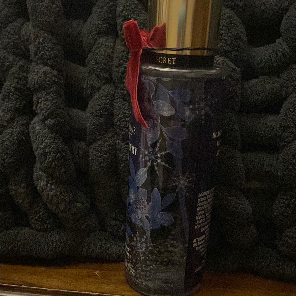 Victoria's Secret Blackberry Fizz Fragrance Mist - Purple & Gold with Red Bow - Picture 3 of 3
